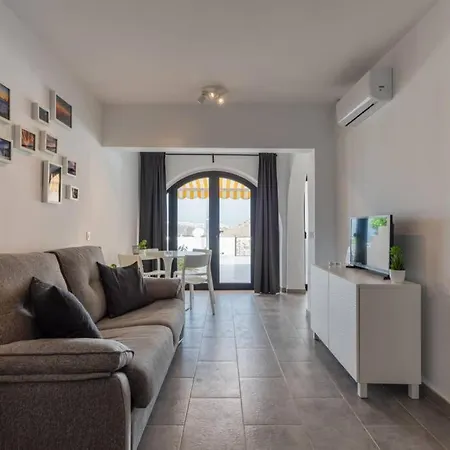 Casa Johan - With Amazing Views And Terrace Garden, Ac, Fast Fiber Wifi